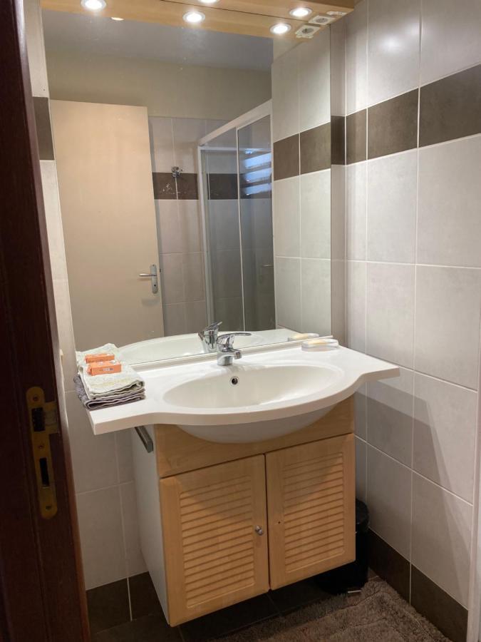 Michelle'S Flat By The Sea Apartment Noumea Bagian luar foto